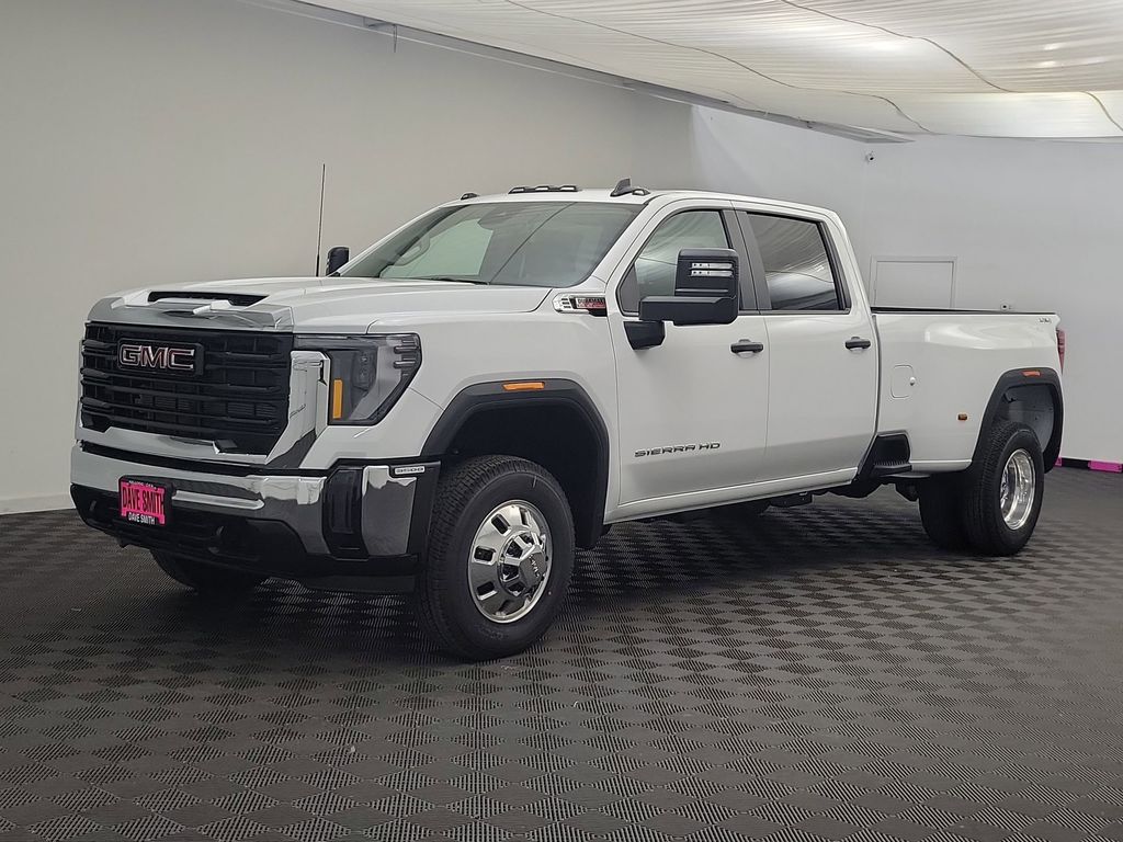 2026 GMC Sierra 3500HD Pro's photo