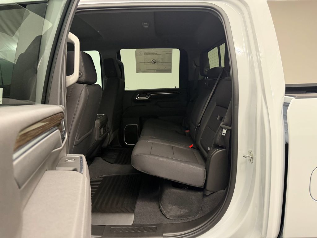 2026 Chevrolet Silverado 3500 HD LT - Photo 22
