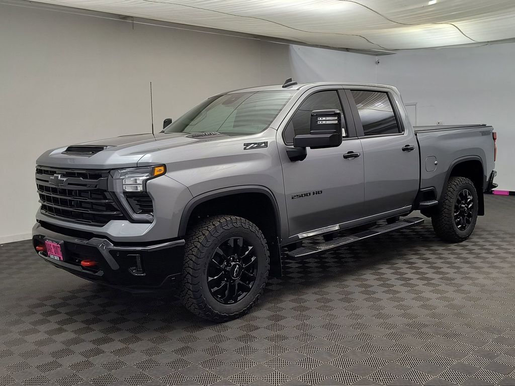2026 Chevrolet Silverado HD LT 4WD Crew Cab Standard Box's photo