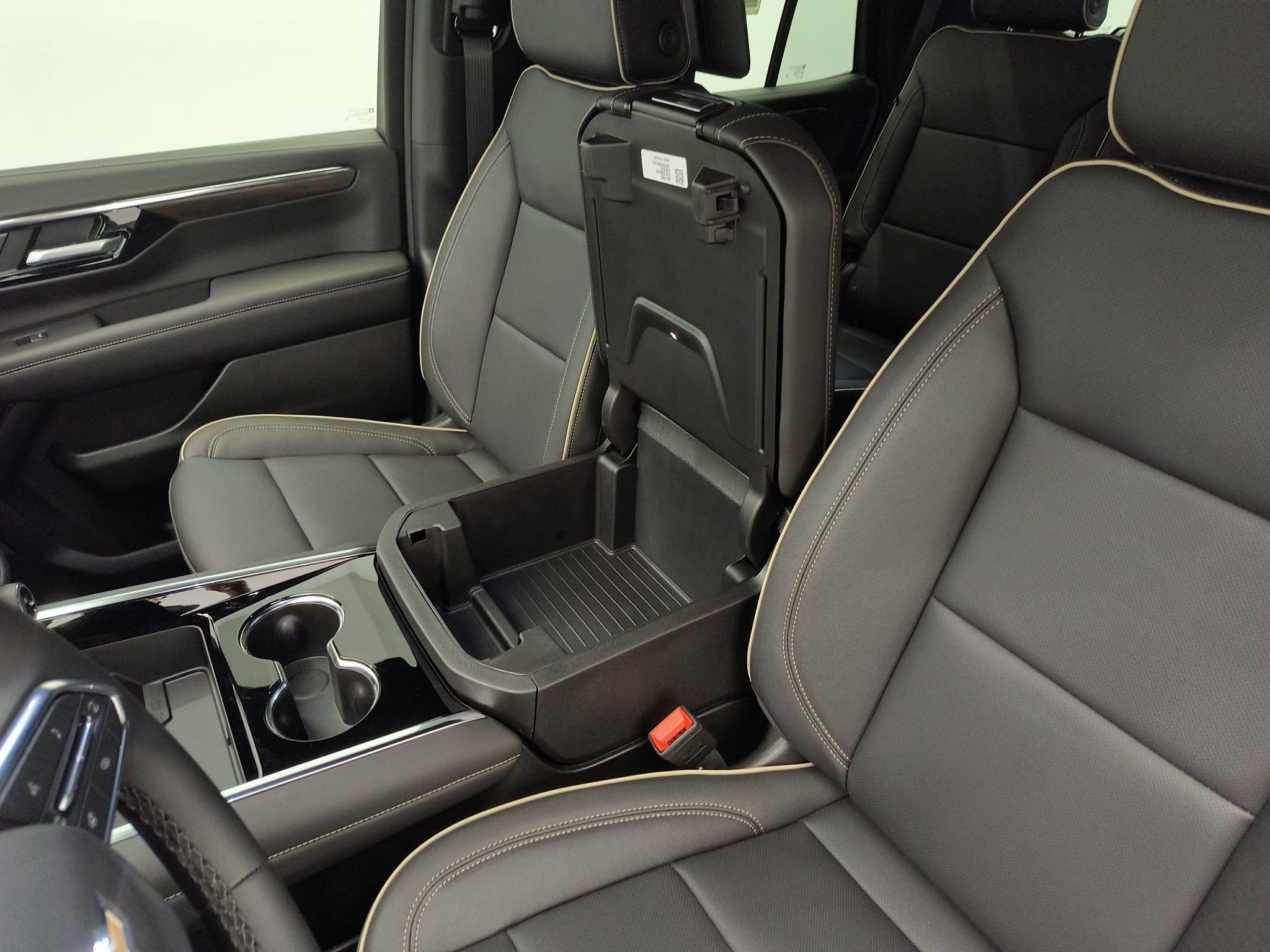 2026 Chevrolet Tahoe Premier - Photo 30