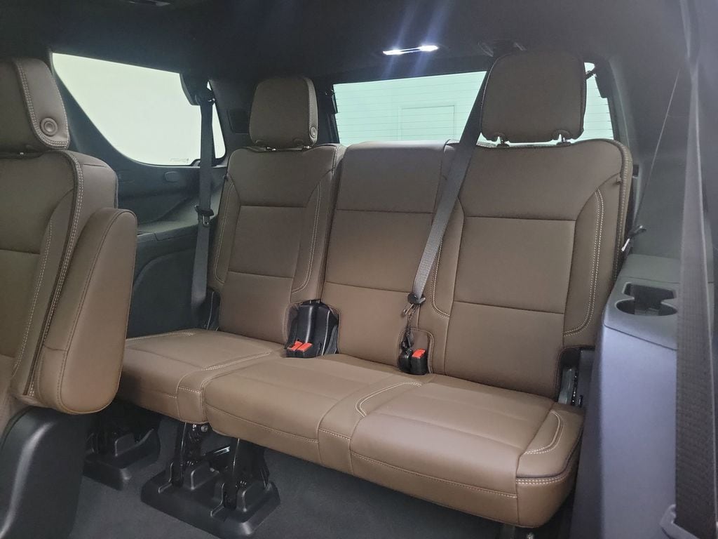 2026 Chevrolet Tahoe High Country - Photo 21