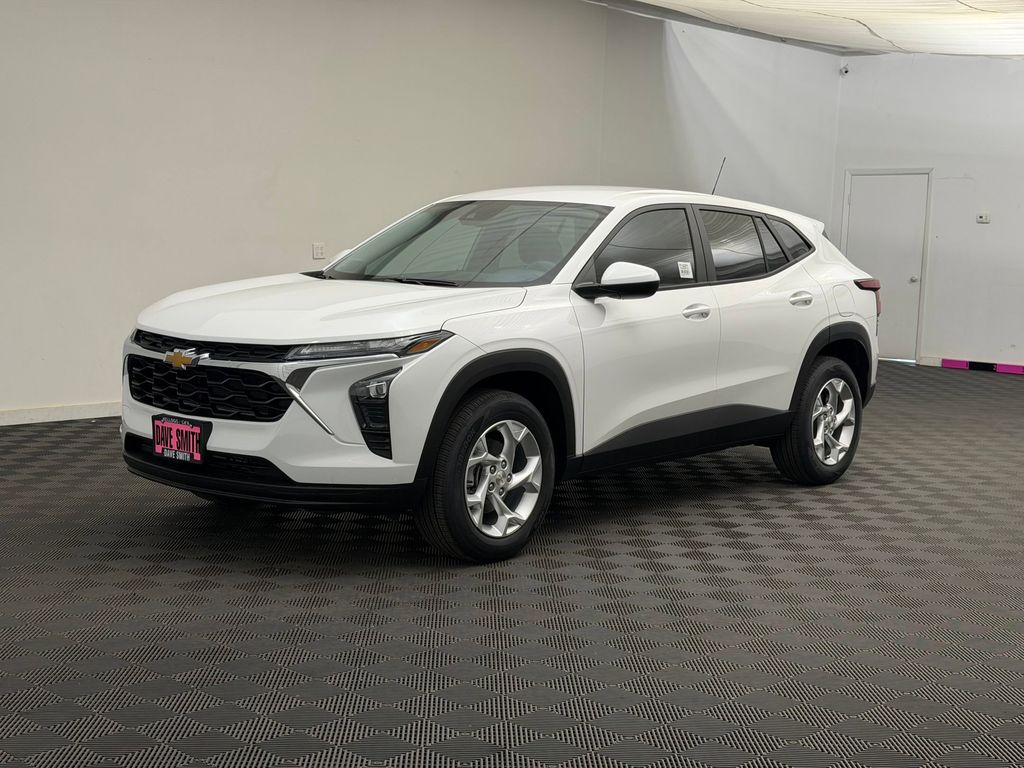2026 Chevrolet Trax LS