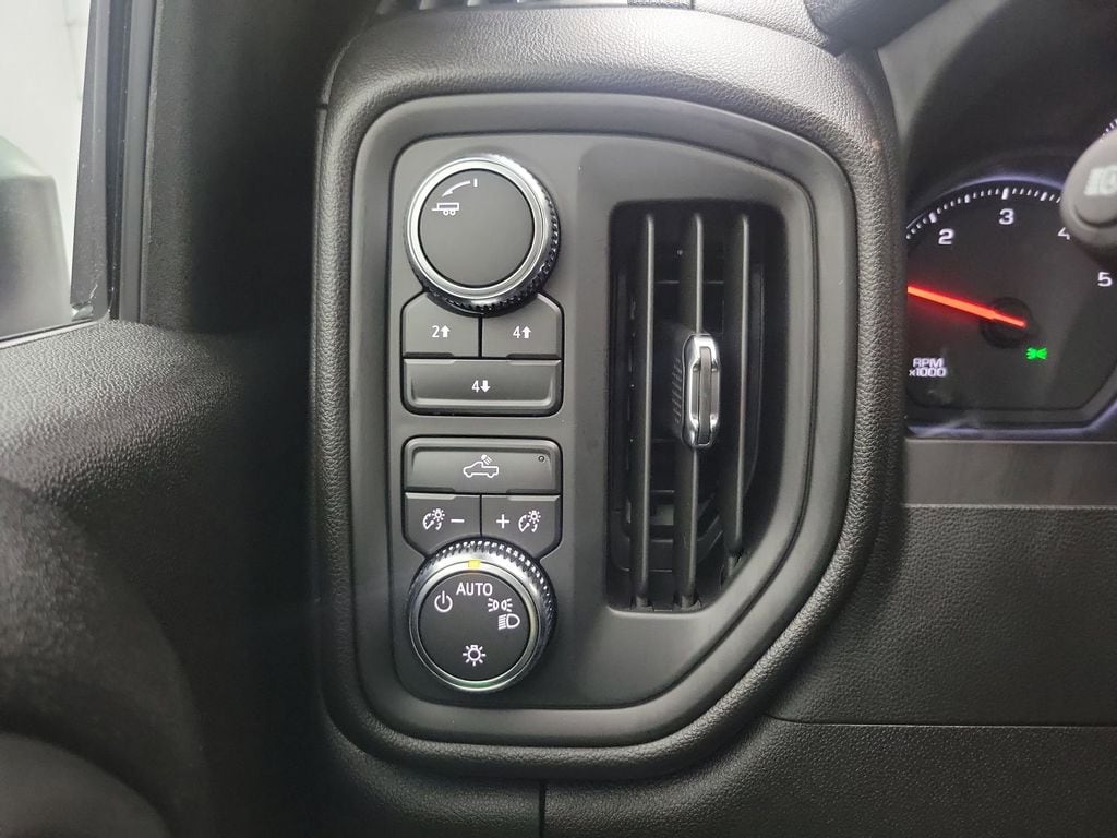 2026 GMC Sierra 3500HD Pro - Photo 28