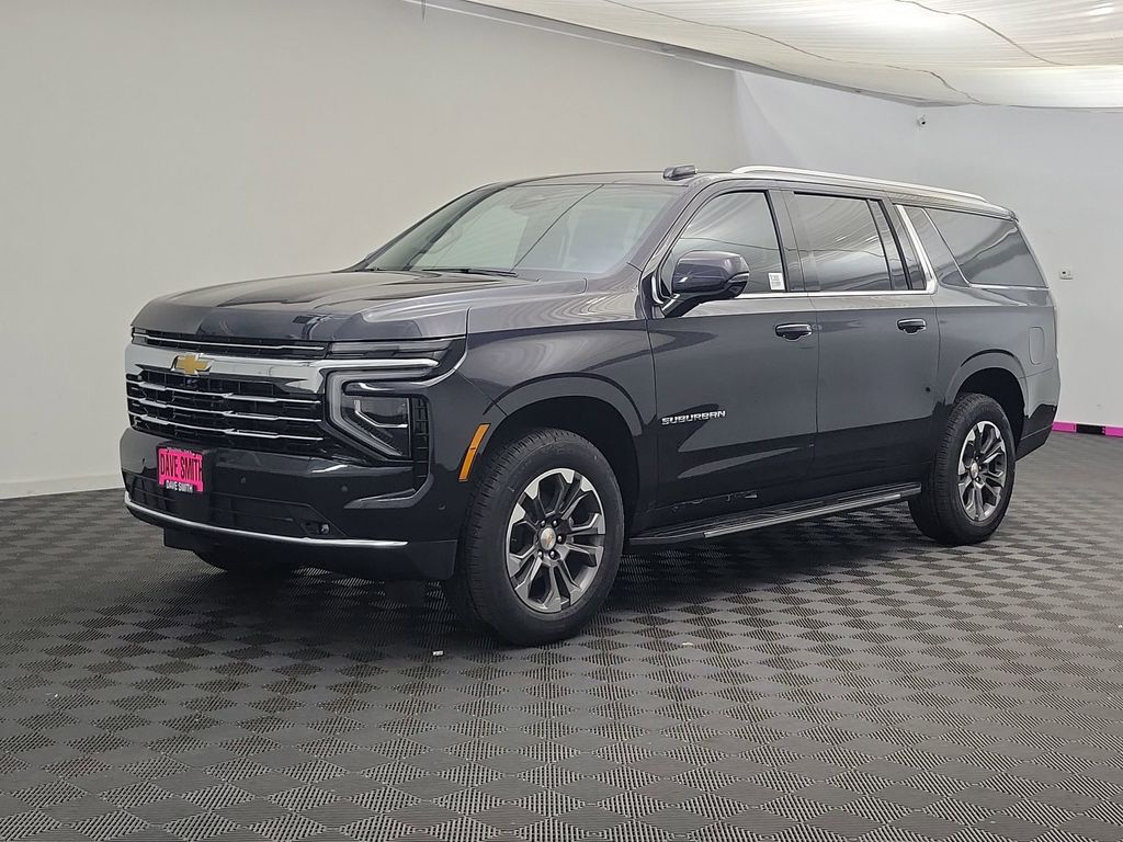 2026 Chevrolet Suburban LT's photo