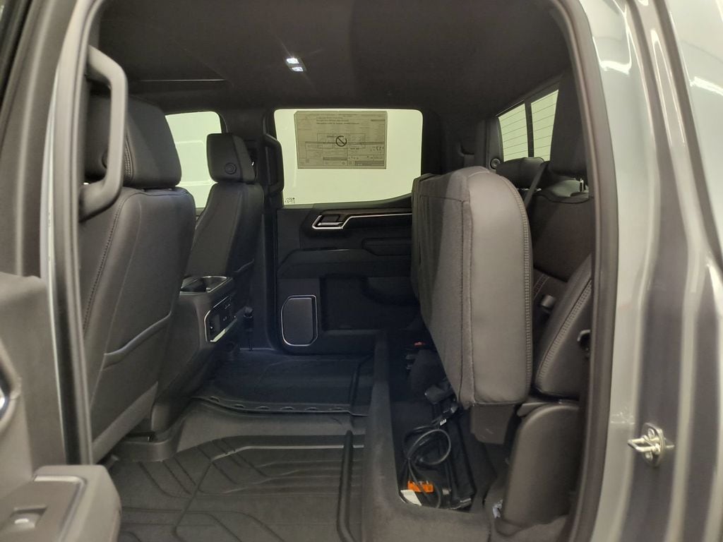 2026 Chevrolet Silverado 1500 High Country - Photo 28