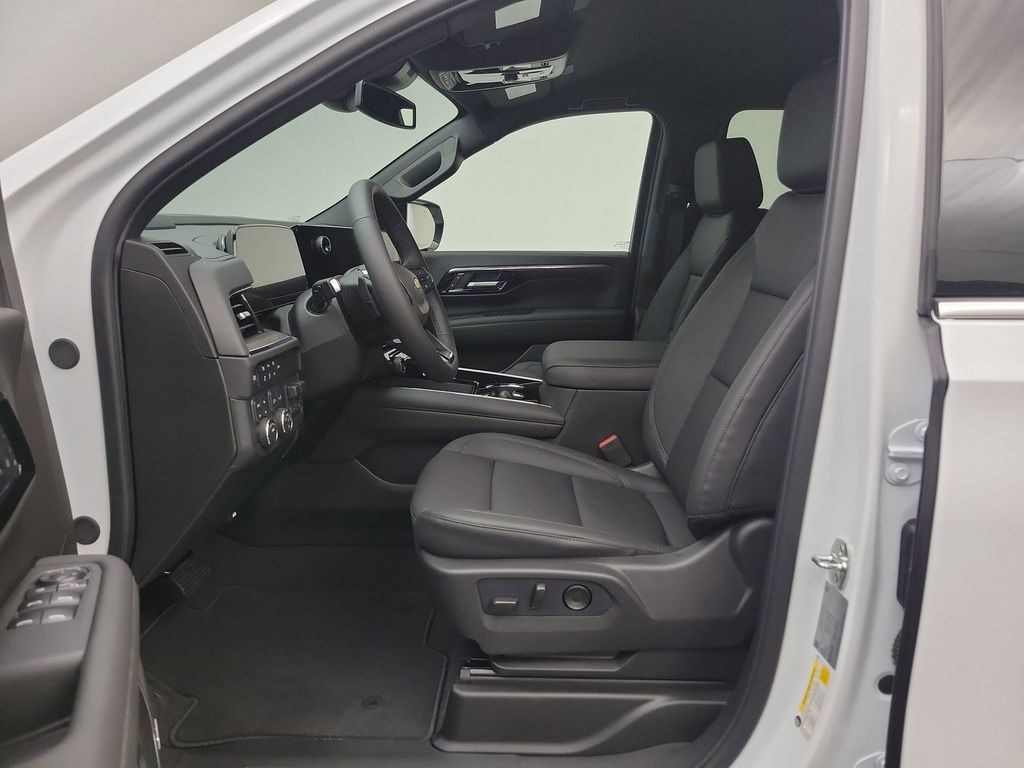 New 2026 Chevrolet Suburban LT SUV