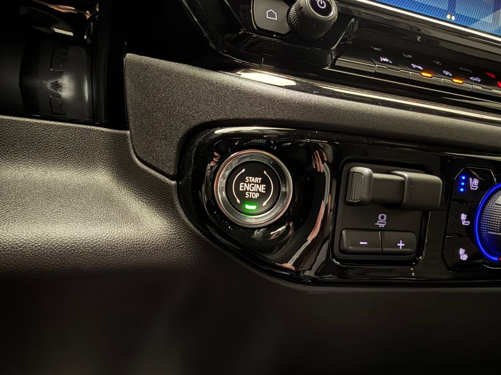 2026 Chevrolet Silverado 1500 ZR2 - Photo 16