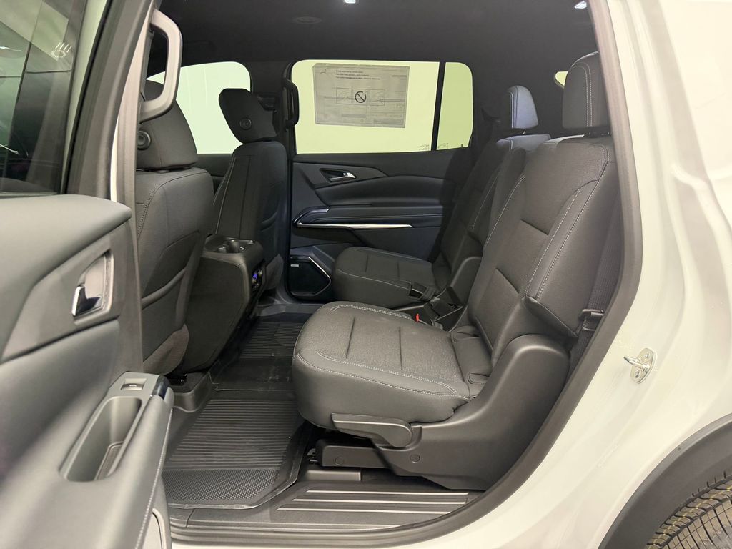 2026 Chevrolet Traverse LT - Photo 13