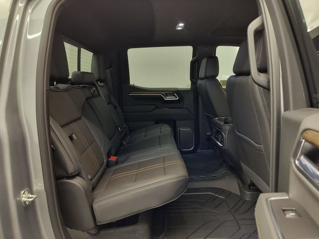 2026 Chevrolet Silverado 1500 High Country - Photo 32
