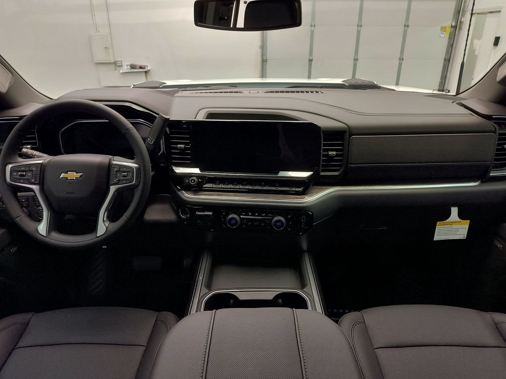 2026 Chevrolet Silverado 2500 HD LTZ - Photo 14