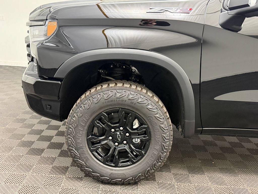 2026 Chevrolet Silverado 1500 ZR2 - Photo 10