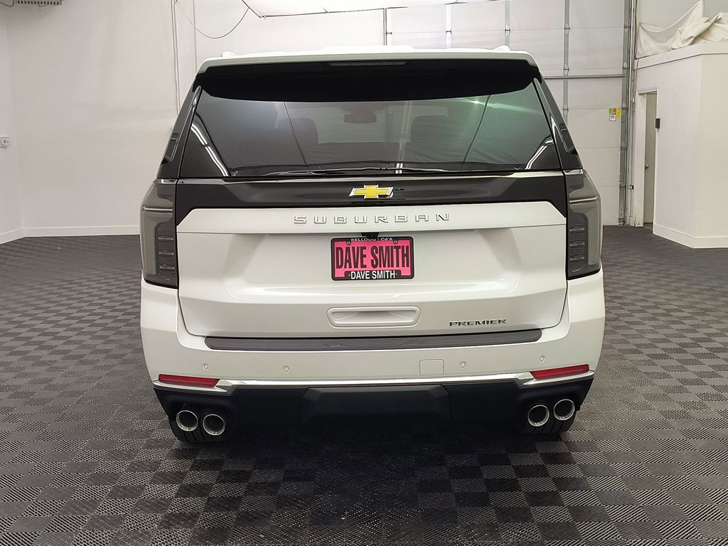 2025 Chevrolet Suburban Premier - Photo 9