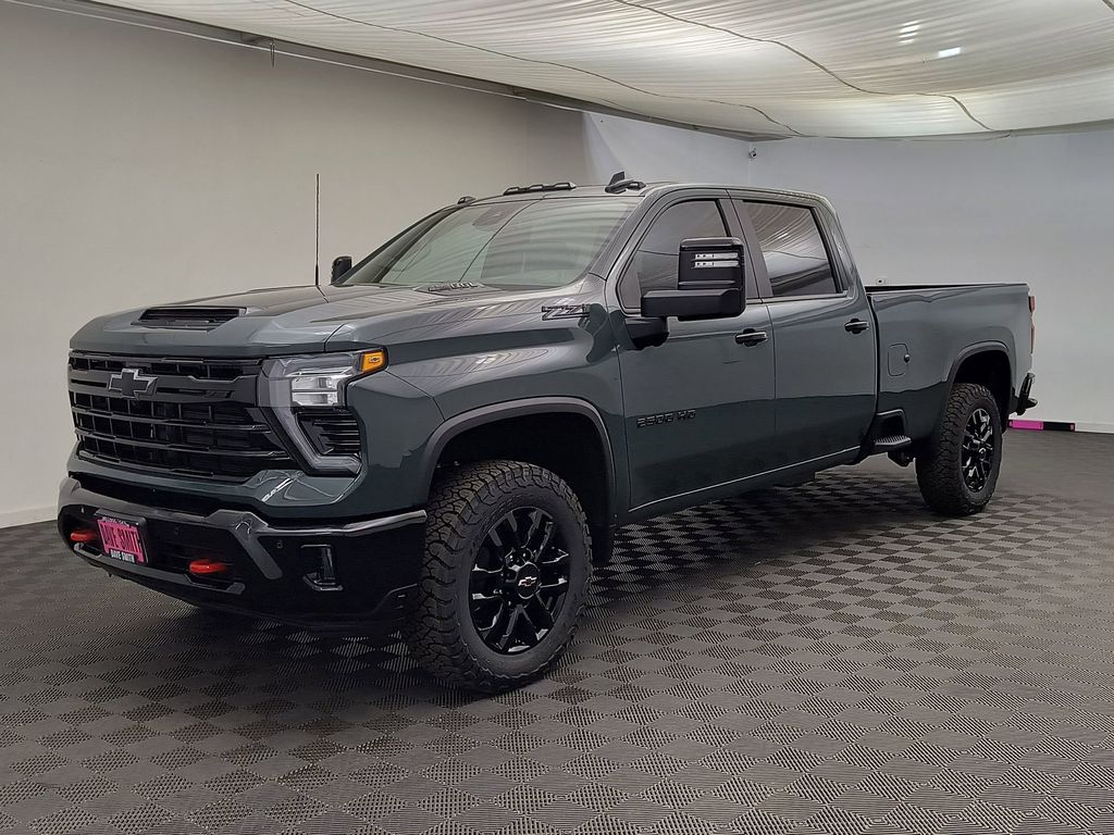 2026 Chevrolet Silverado HD LT 4WD Crew Cab Standard Box's photo
