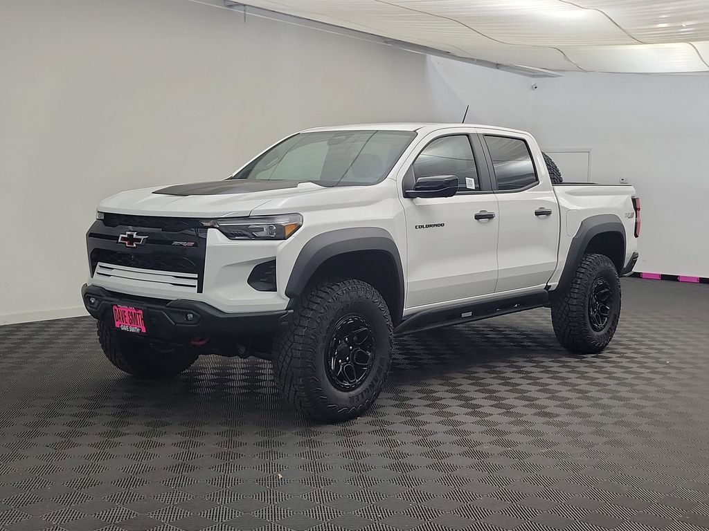2026 Chevrolet Colorado ZR2's photo