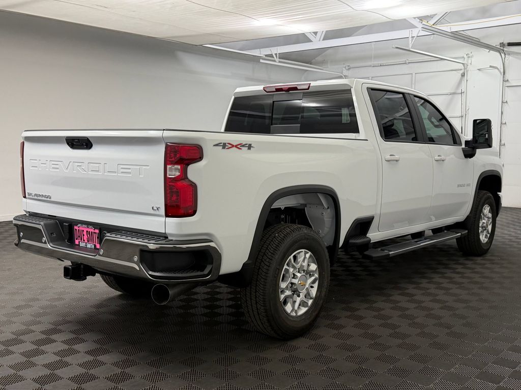 2026 Chevrolet Silverado 3500 HD LT - Photo 9