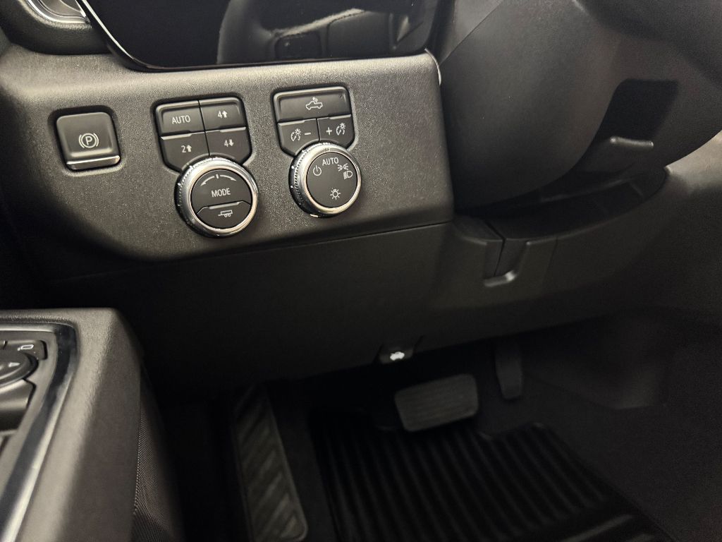 2026 GMC Sierra 1500 SLE - Photo 33