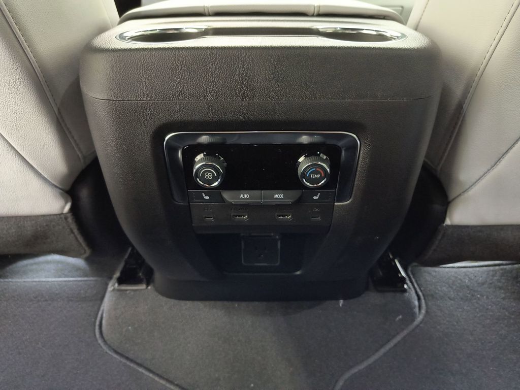 2026 Chevrolet Tahoe Premier - Photo 24
