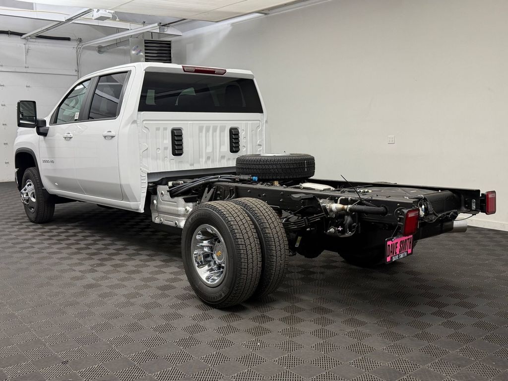 New 2026 Chevrolet Silverado 3500 HD Chassis Cab LT Truck