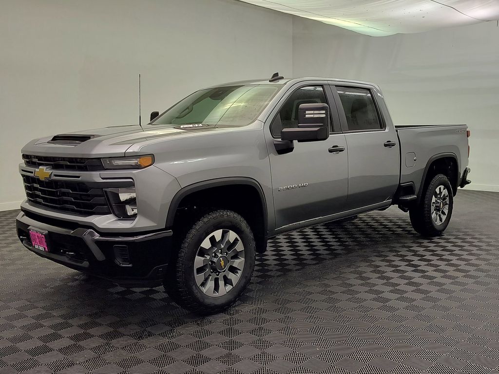 2026 Chevrolet Silverado HD Custom 4WD Crew Cab Standard Box's photo