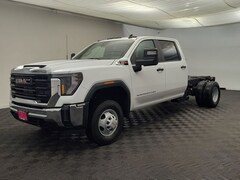 2026 GMC Sierra 3500 HD Chassis Cab Pro Truck