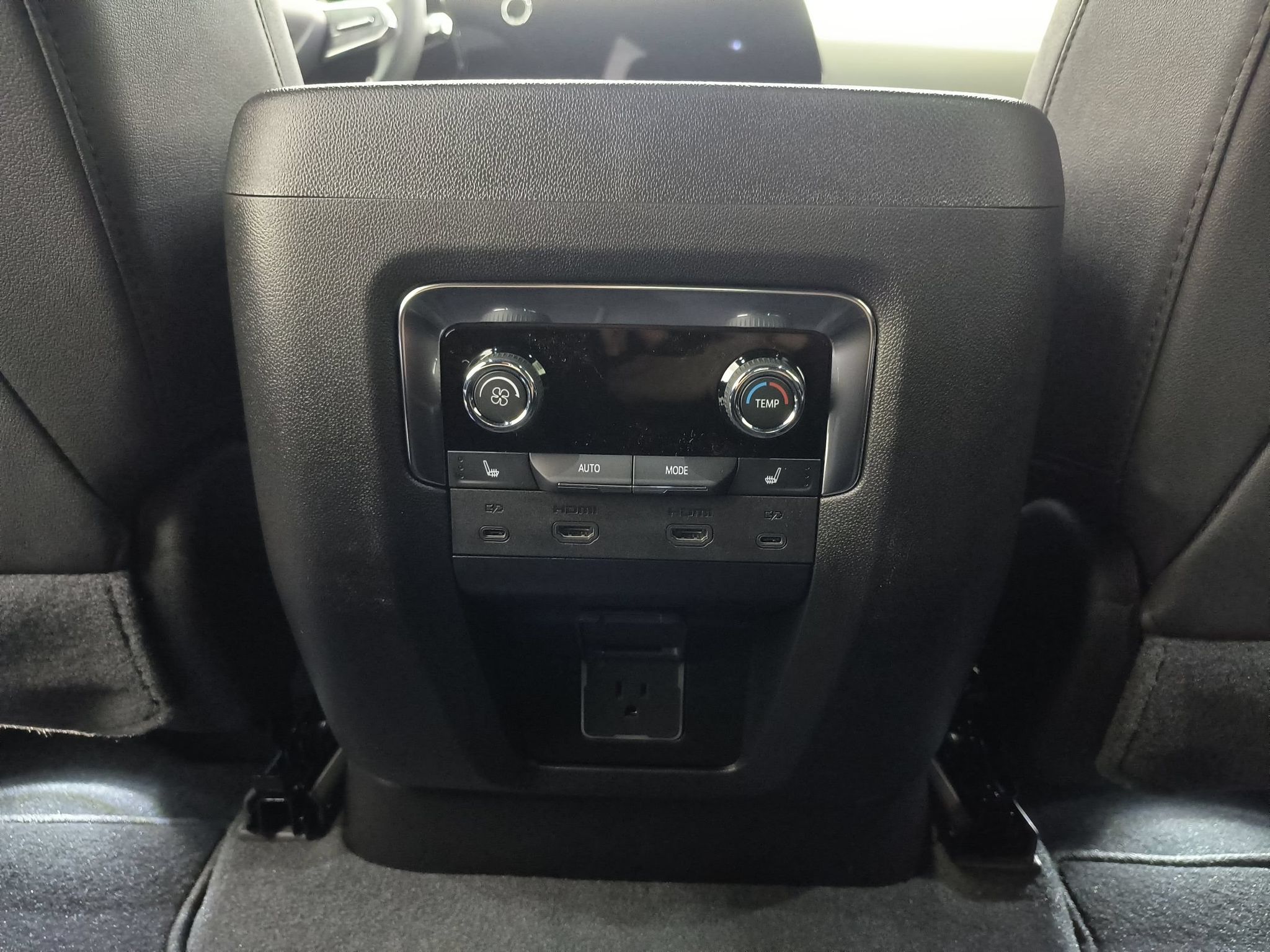 2026 Chevrolet Tahoe Premier - Photo 22