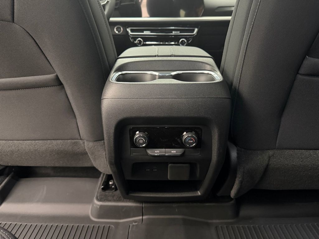 2026 Chevrolet Traverse LT - Photo 22