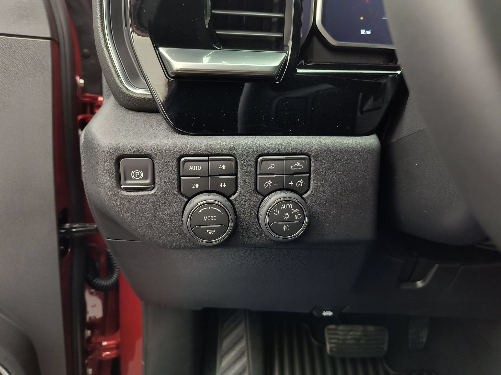 2026 Chevrolet Silverado 2500 HD LTZ - Photo 13