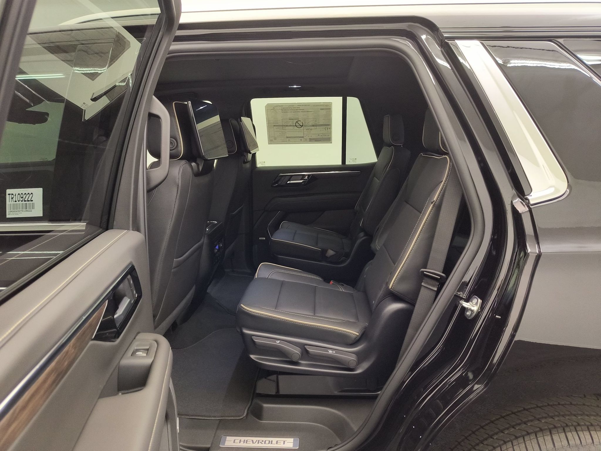 2026 Chevrolet Tahoe Premier - Photo 11