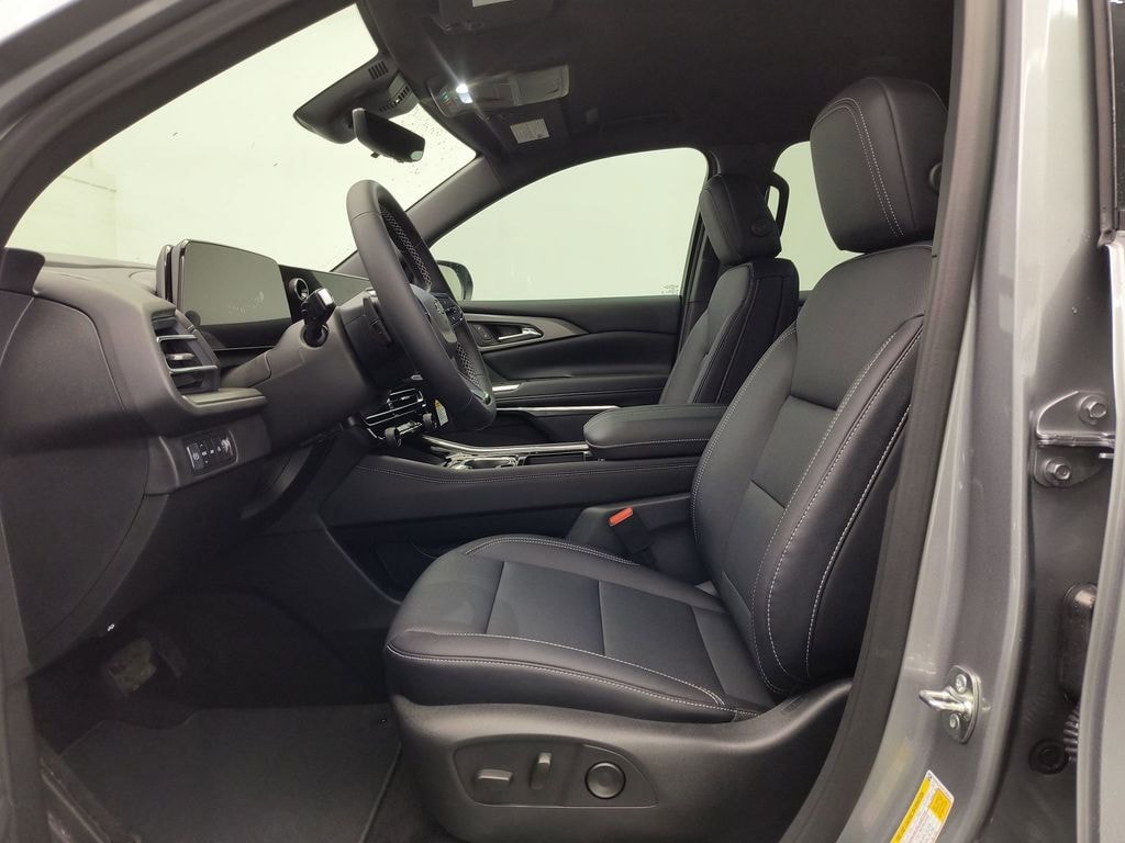 New 2026 Chevrolet Traverse LT SUV