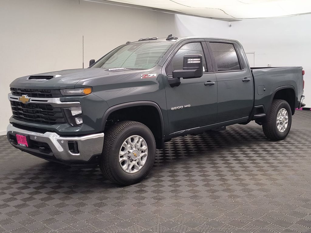 2026 Chevrolet Silverado 2500HD LT's photo