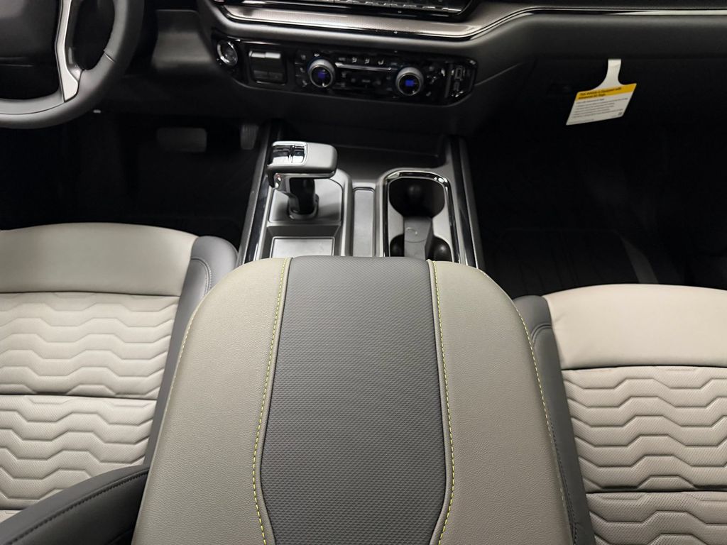 2026 Chevrolet Silverado 1500 ZR2 - Photo 31