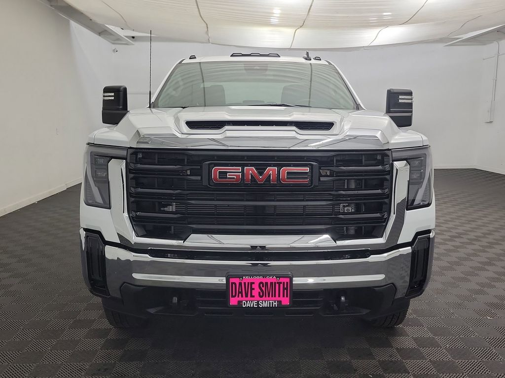 2026 GMC Sierra 3500HD Pro - Photo 6