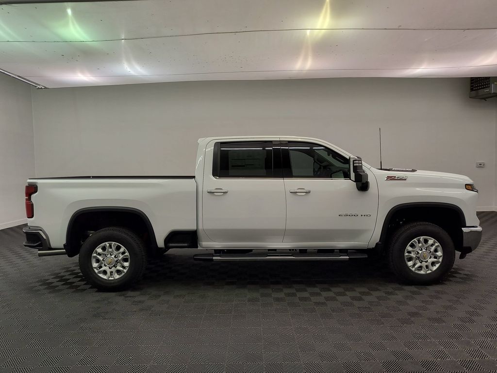 2026 Chevrolet Silverado 2500 HD LTZ - Photo 8