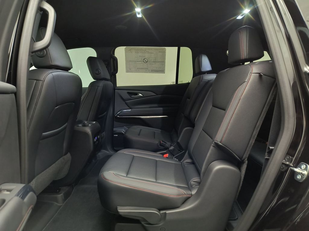 2026 Chevrolet Traverse Z71 - Photo 12