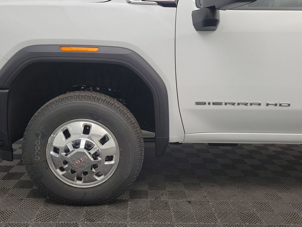 2026 GMC Sierra 3500HD Pro - Photo 10