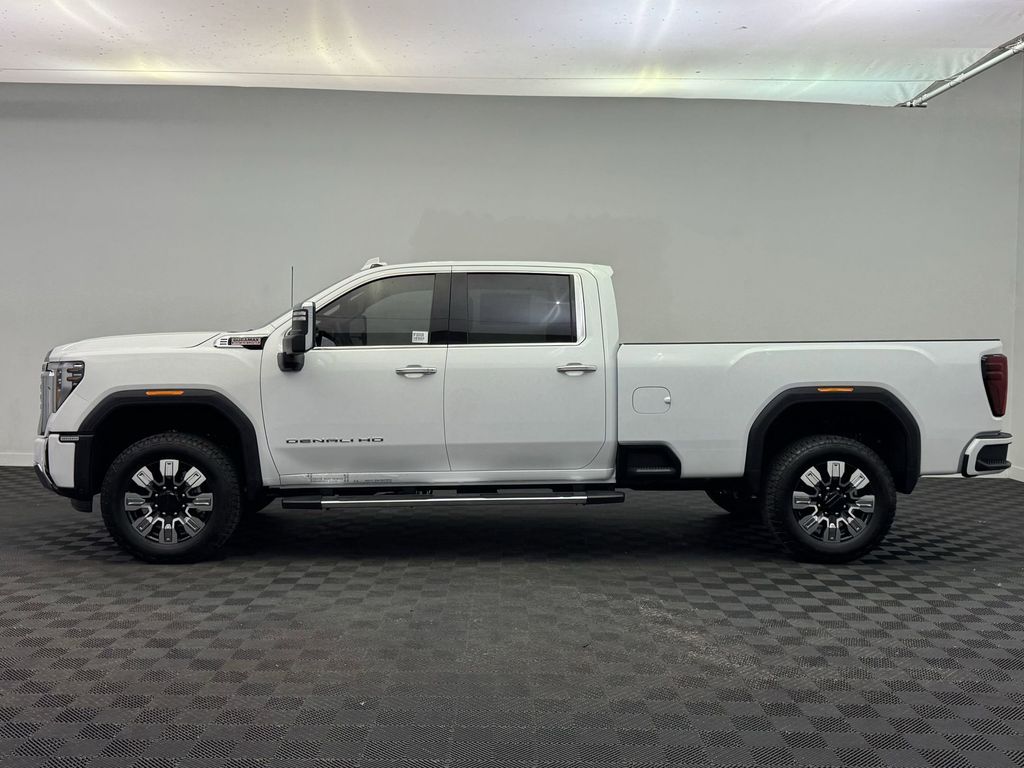 2025 GMC Sierra 3500 HD Denali