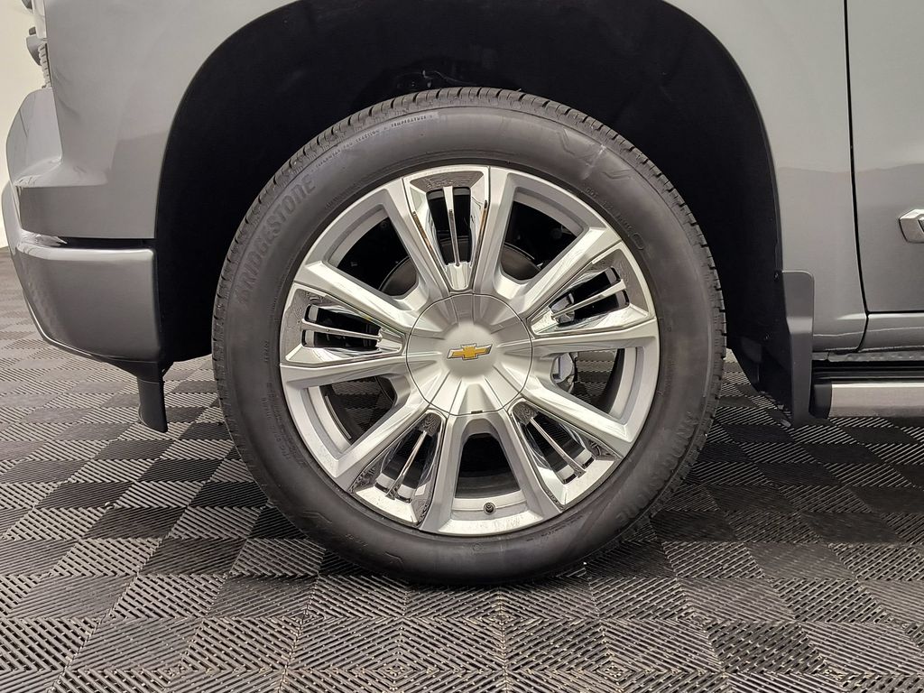 2026 Chevrolet Silverado 1500 High Country - Photo 11