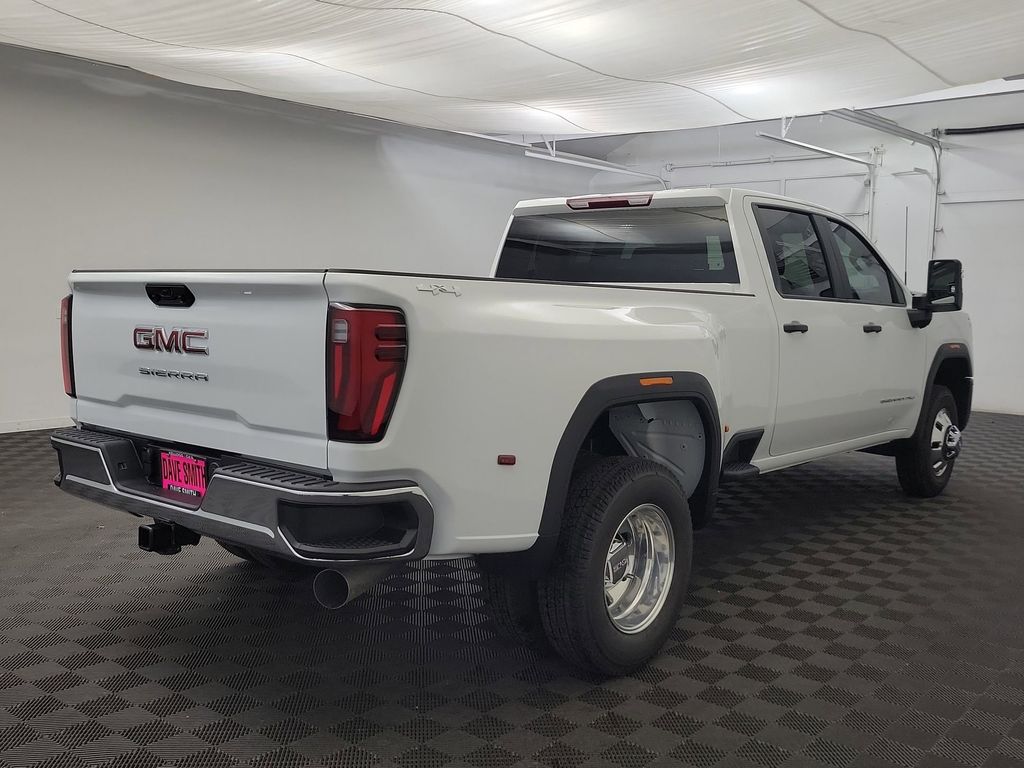 2026 GMC Sierra 3500HD Pro - Photo 8