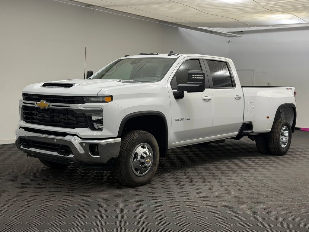 New 2026 Chevrolet Silverado 3500 HD LT DRW Truck