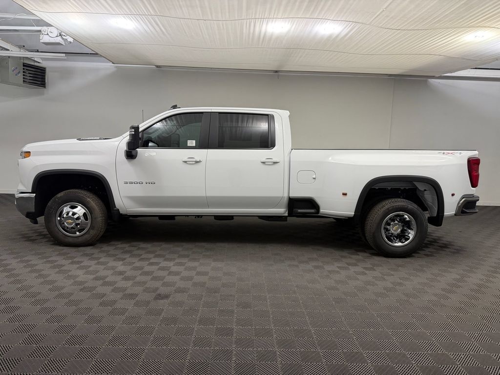 New 2026 Chevrolet Silverado 3500 HD LT DRW Truck