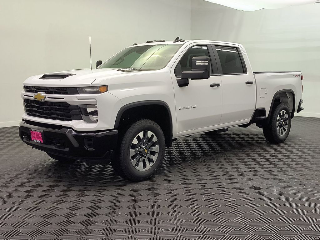 2026 Chevrolet Silverado 2500HD Custom's photo