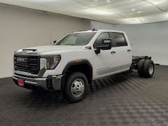 2026 GMC Sierra 3500 HD Chassis Cab Pro Truck