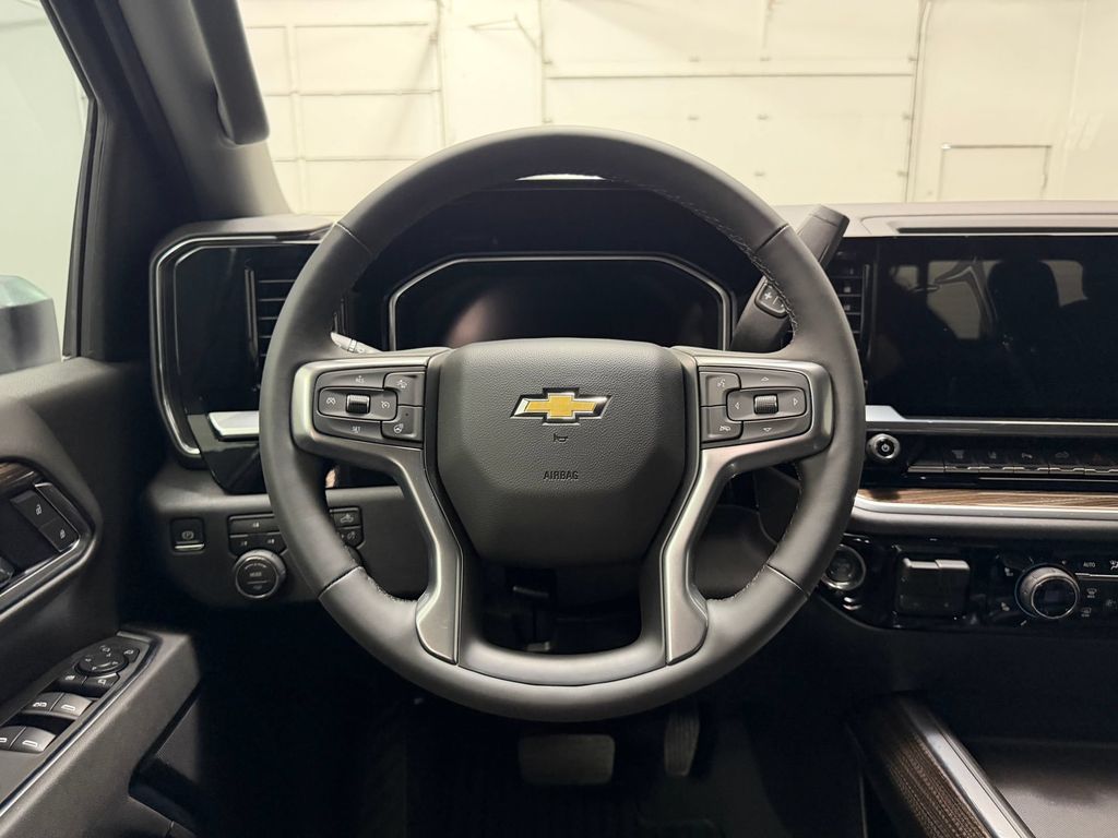 2026 Chevrolet Silverado 3500 HD LT - Photo 28