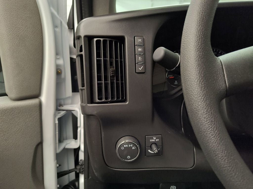 2026 Chevrolet Express Cargo Work Van - Photo 23