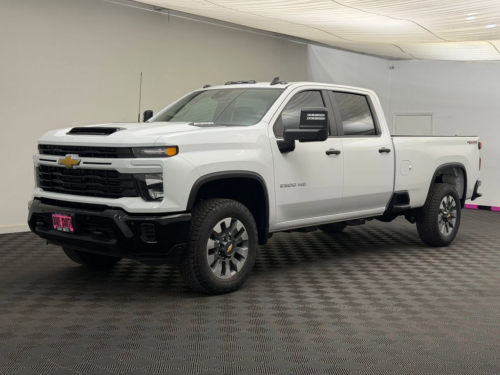 2026 Chevrolet Silverado HD Custom 4WD Crew Cab Standard Box's photo