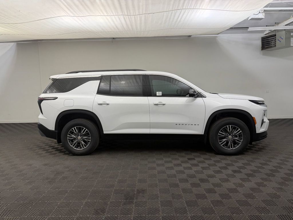 2026 Chevrolet Traverse LT - Photo 8