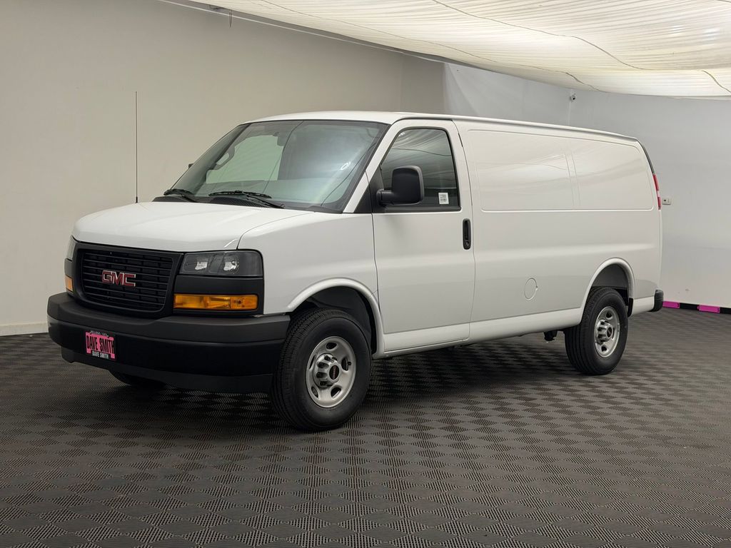 2026 GMC Savana 3500's photo