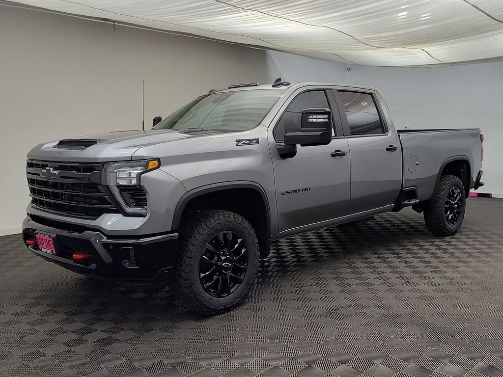2026 Chevrolet Silverado HD LT 4WD Crew Cab Standard Box's photo