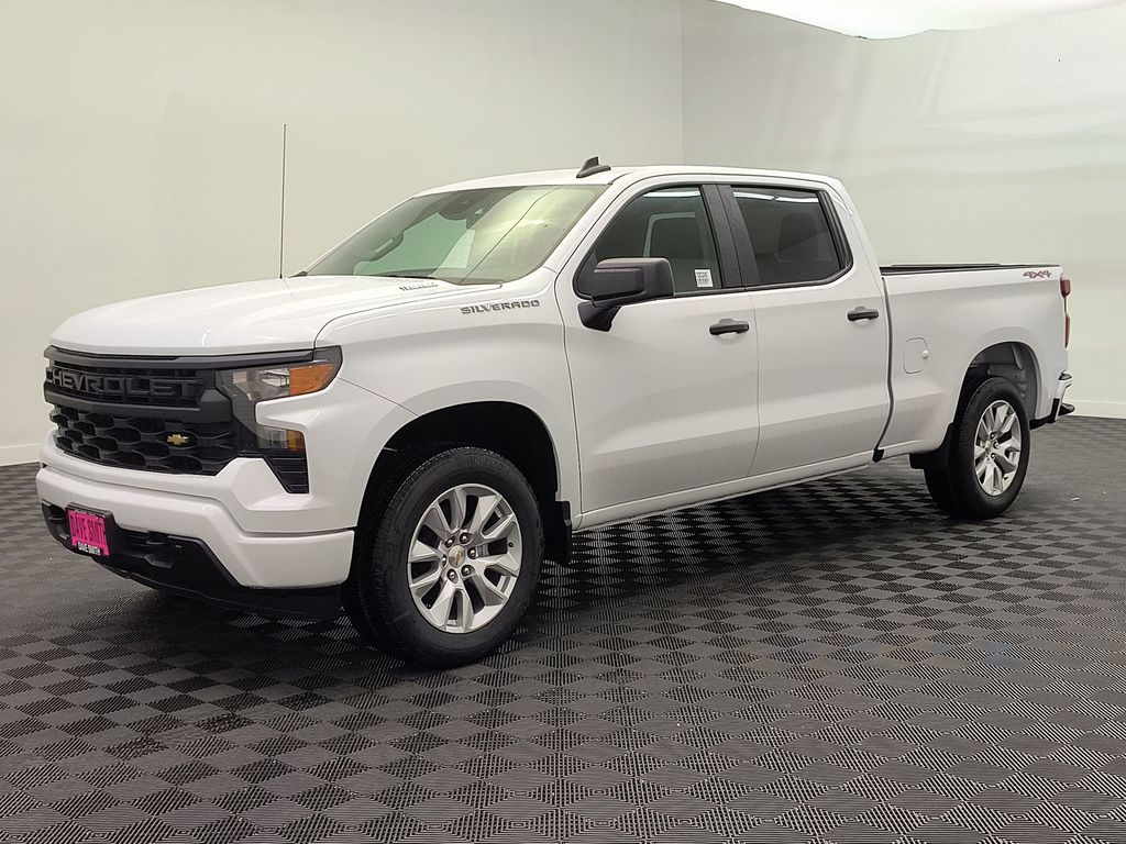 2026 Chevrolet Silverado 1500 Custom's photo