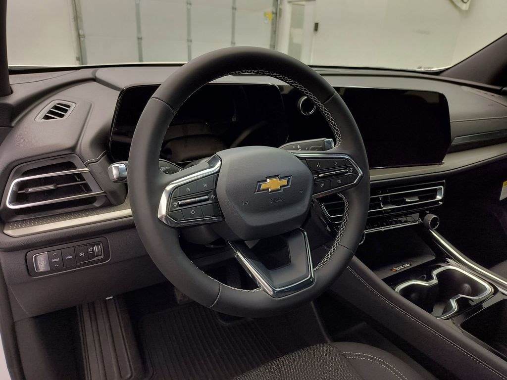 New 2026 Chevrolet Traverse LT SUV